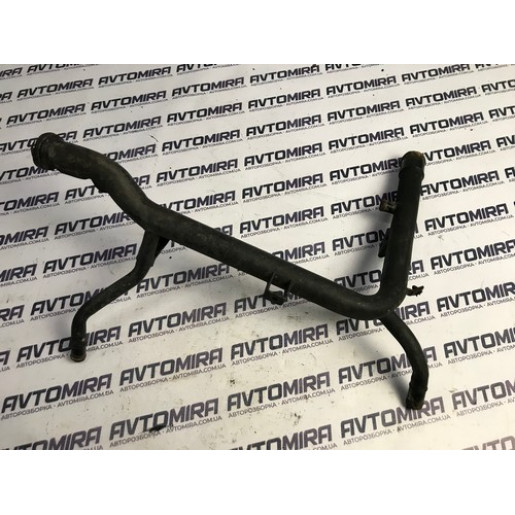  Трубка системы охлаждения Hyundai i30 1.6 CRDI 2007-2012 256212A680